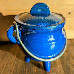 Cast Iron Cauldron- BLUE Cast Iron Cauldron- BLUE